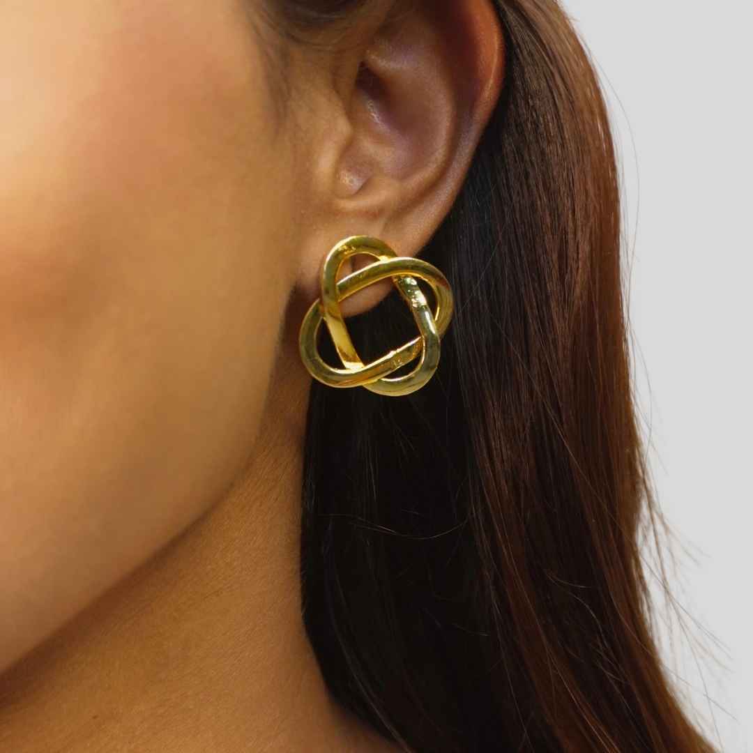 Knotted Studs Golden - House of Pehr