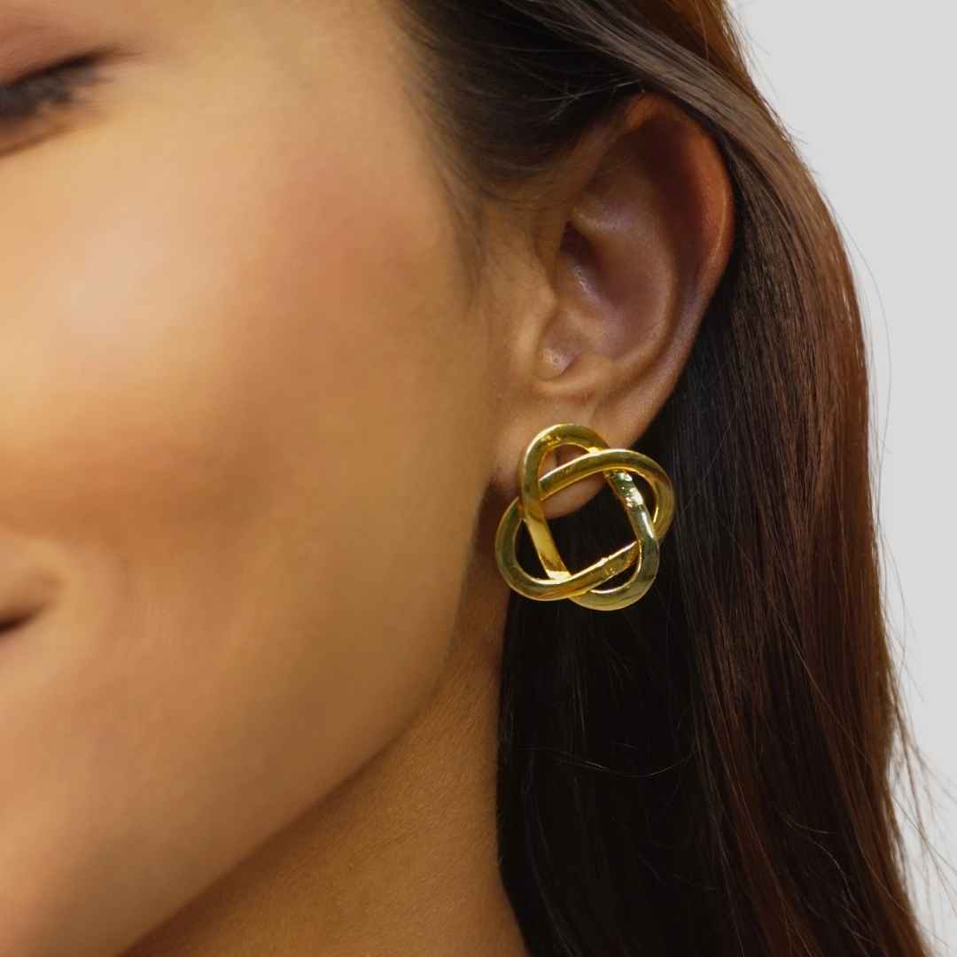 Knotted Studs Golden - House of Pehr