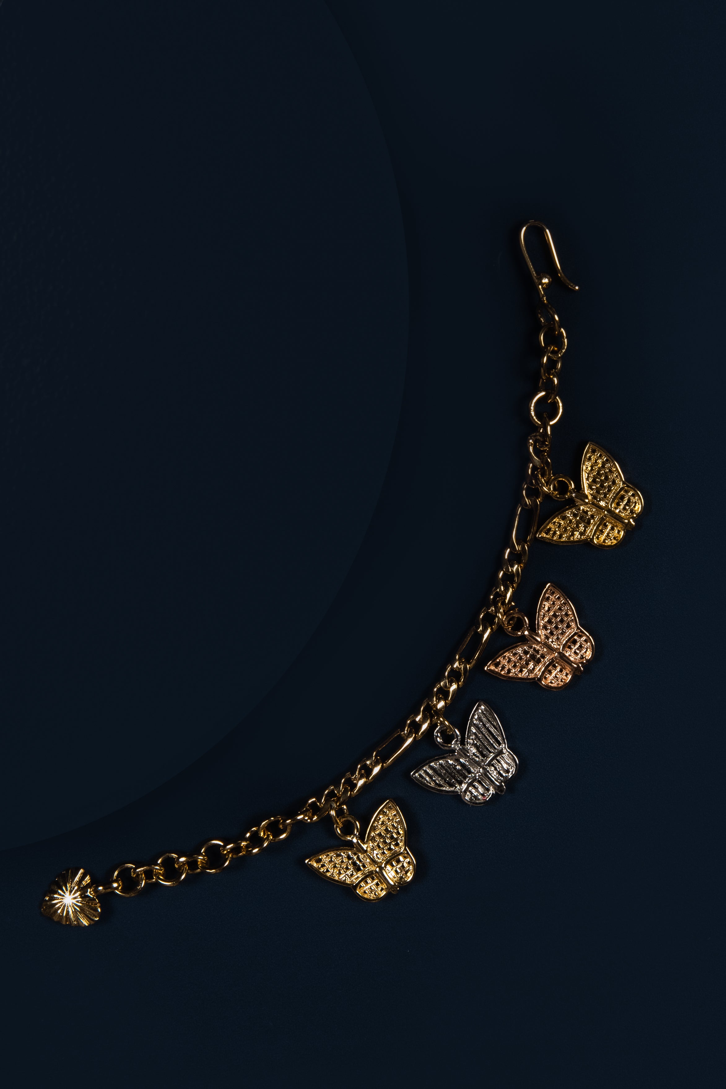 Gold butterfly hot sale charm bracelet